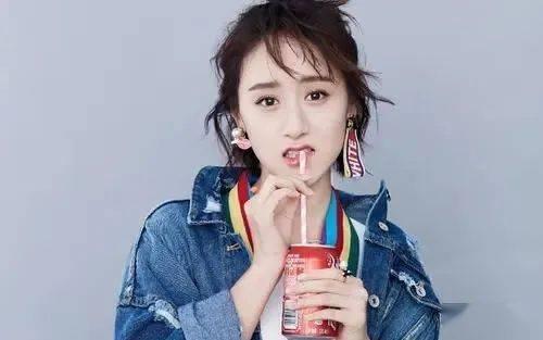 成毅袁冰妍合体吃瓜群众,吃瓜群众热议不已!